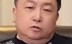 王晶曝成龙曾被粉丝扇耳光 到底怎么回事