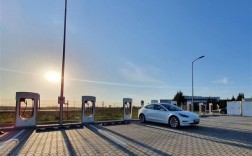 交通运输部：高速公路服务区充电桩覆盖率已达98.4%!