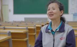 55岁大学生正式毕业 年轻时曾三次高考失败！