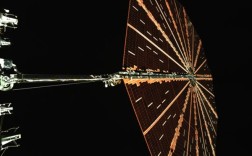 天问二号升空后传回第一张照片：圆形柔性太阳翼展开！