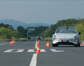二十万级轿车跑赢保时捷911！深蓝L06麋鹿测试成绩出炉：85.6km/h！