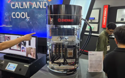 价值36万的散热方案！安耐美推出浸没式液冷：压制四块RTX 5090没压力！