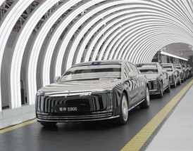 19天大定破5000台 尊界S800批量投产：国产百万豪车交付近了！