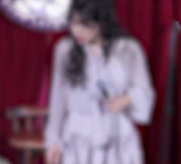 男子当众猥亵脱口秀女演员 现场观众拍摄视频并报警 被拘留十日!-图1