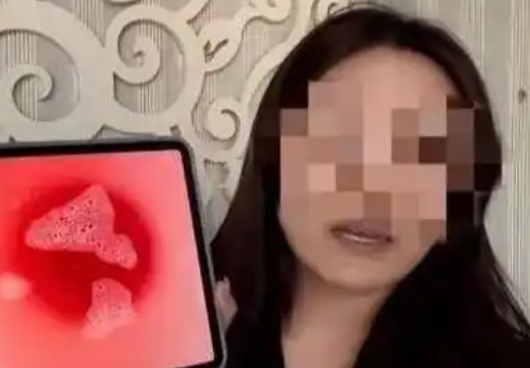 胖东来红内裤当事人被判赔40万 发布宣读书面道歉信的视频！-图1