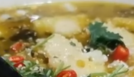 75岁老人吞鱼刺没重视出现高烧症状！-图1